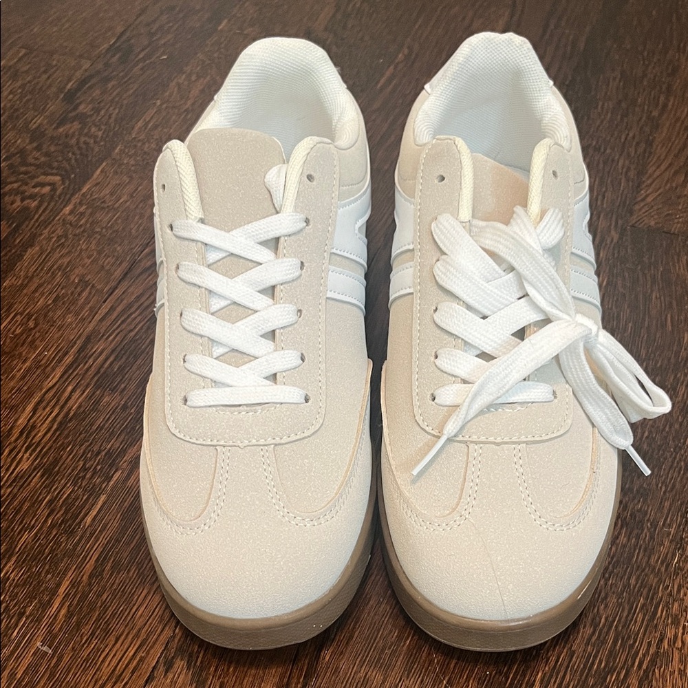 Chic Cream and White Women's Sneakers